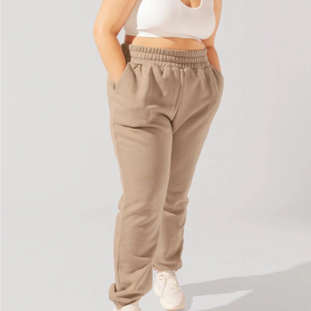 POPFLEX CLOUD ROLLOVER SWEATPANT MILK TEA 🧋 SIZE SMALL
